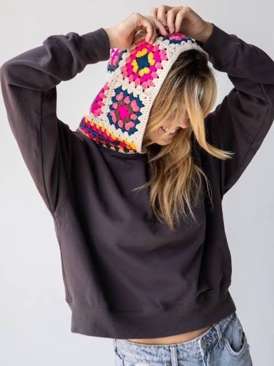NATURAL LIFE Tops - NATURAL LIFE Dark Gray Sweatshirt with Multicolor Crochet Hood